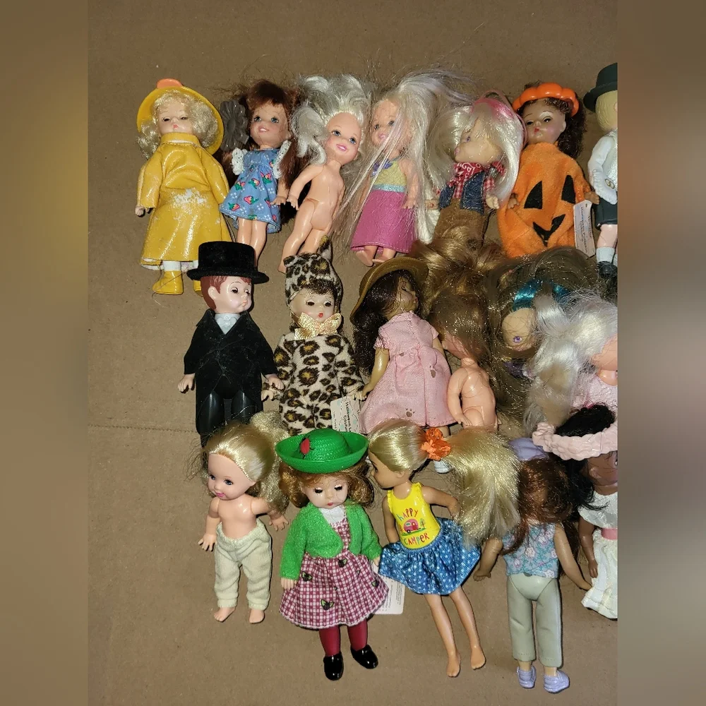 Madame Alexander Set Dolls - Picture 2 of 3